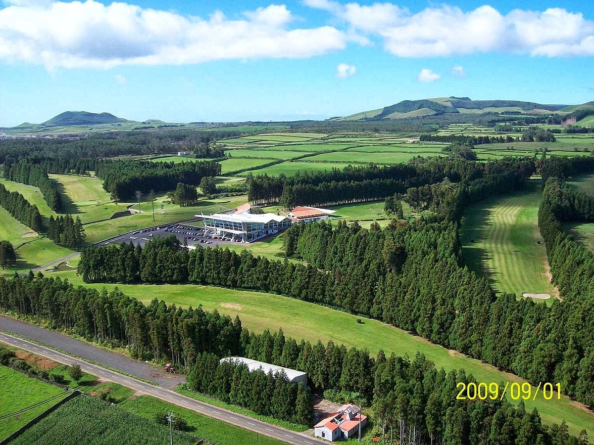golf course locations in azores